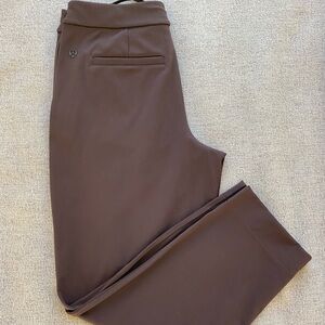 Lululemon tapered-leg mid-rise pant 7/8- Espresso